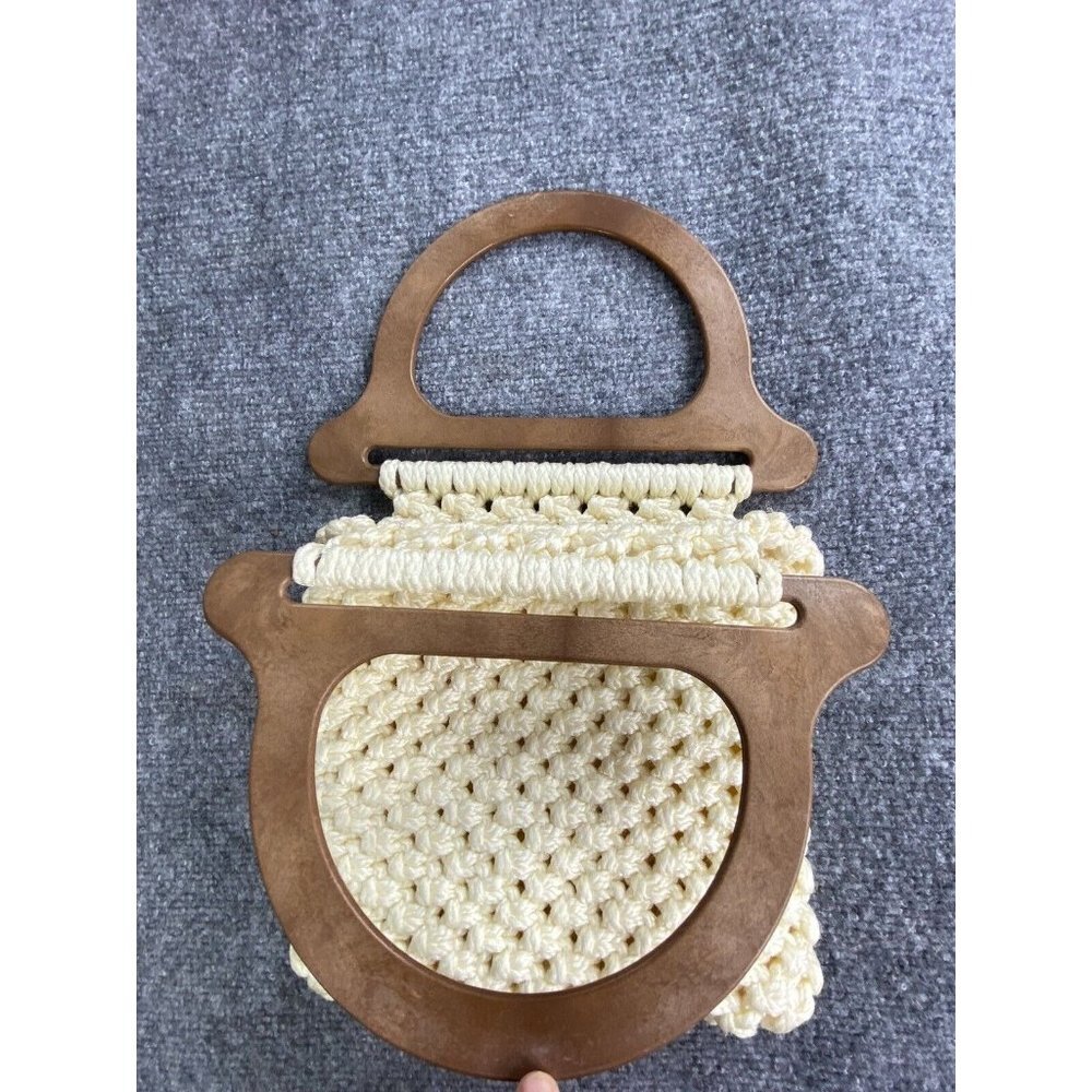 Vintage 70s‎ Macrame Handbag Cream Wooden Handles Boho Handmade Purse Festival - Picture 2 of 15
